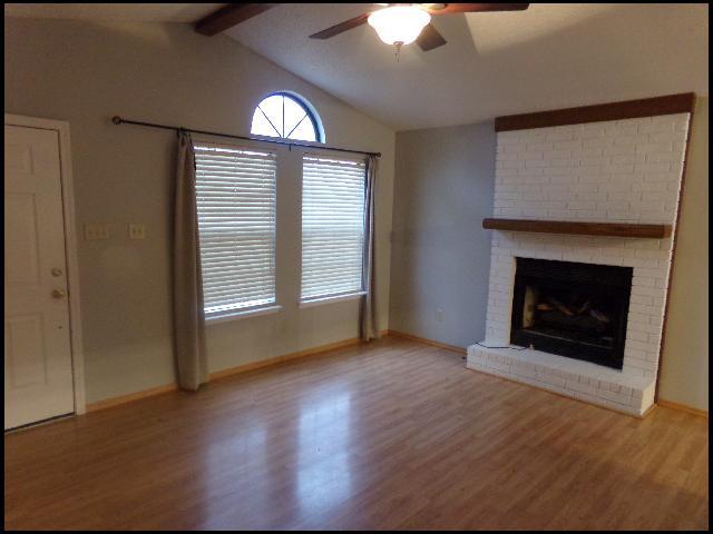 Photo - 1801 Mesquite Cir