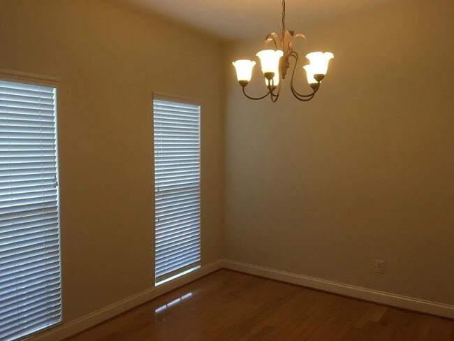 Photo - 2915 Atwood Rd