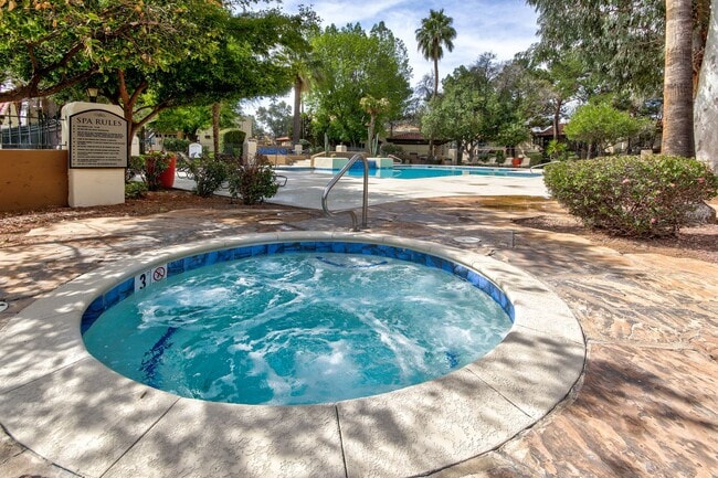 La Hacienda Apartment Homes