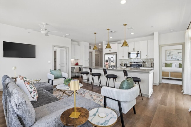 Photo - 1301 Leah Ave Unidad SI FL1-ID1499100P