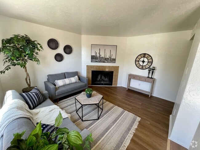 Building Photo - 1050 Meadowlark Ct SE Unit Apt. 1