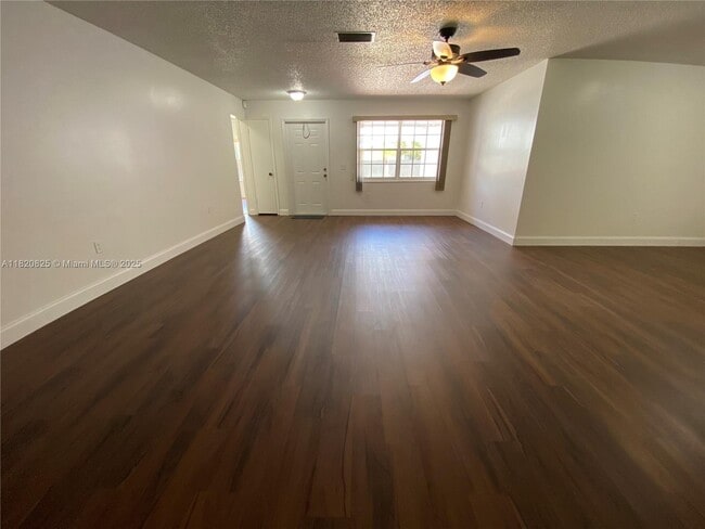 Photo - 8250 Southampton Dr
