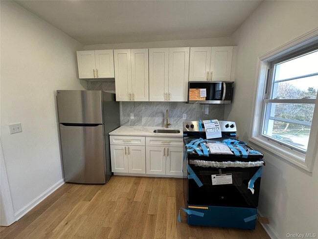 Photo - 65 New York Ave Unit # B