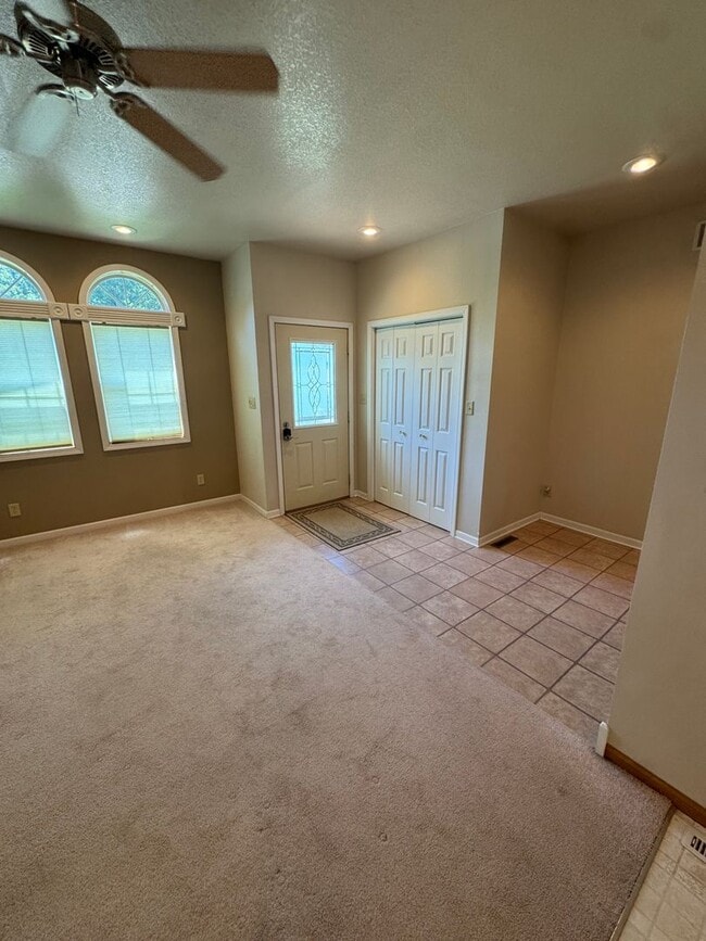 1015 Ave C
