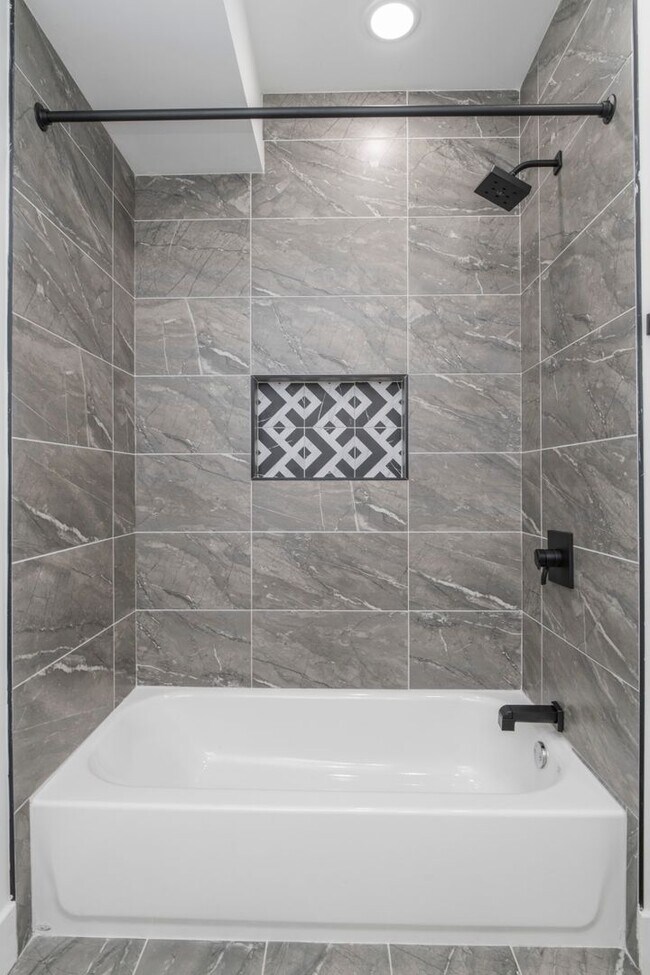 Photo - 3312 W Cumberland St Unit 2