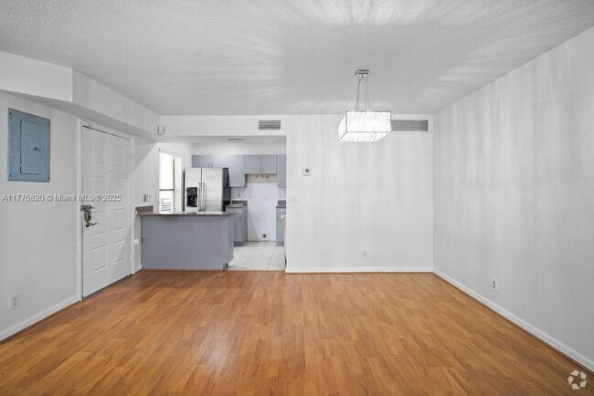 Building Photo - 11511 NW 10th St Unit 11511 Rental