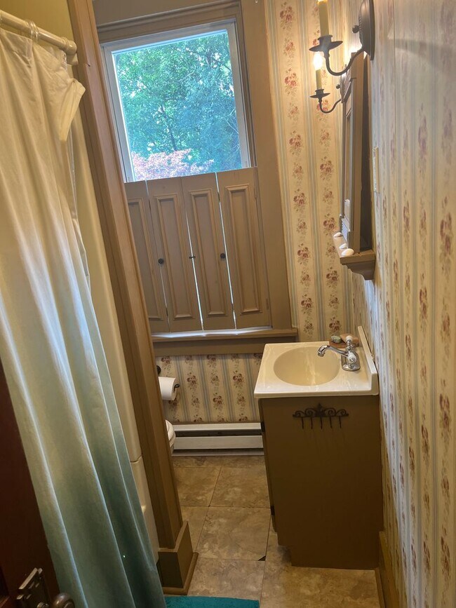 Photo - Historic 3 bedroom 1.5 bath home!