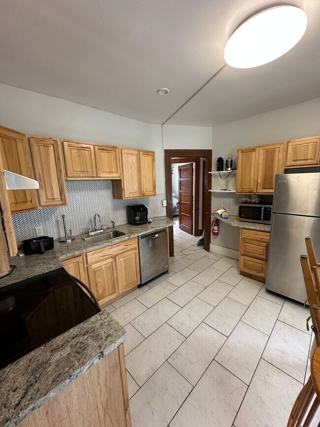 All-Inclusive Living in Collegetown!