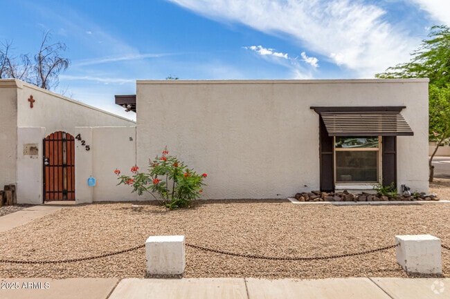 Building Photo - 425 W Pebble Beach Dr Rental