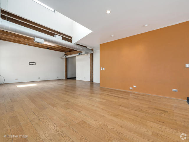 Building Photo - 1872 N Clybourn Ave Unit 113 Rental