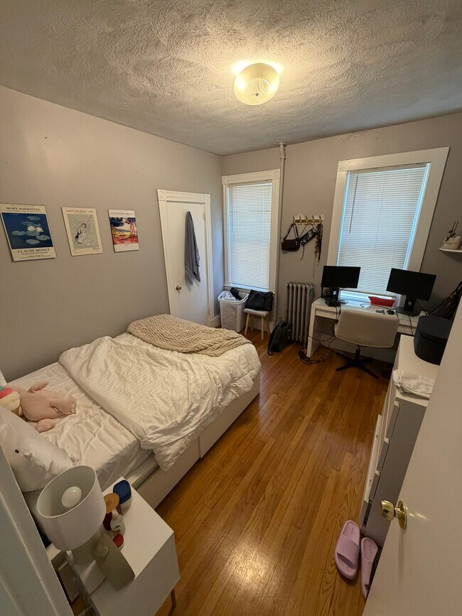 Photo - 123 Hillside St Unit 2