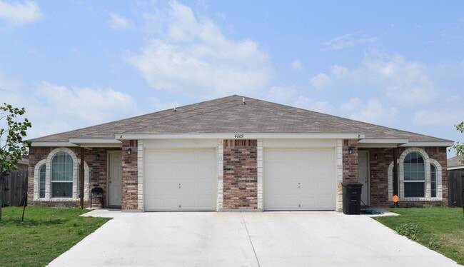Building Photo - 4609 Waterproof Dr Rental