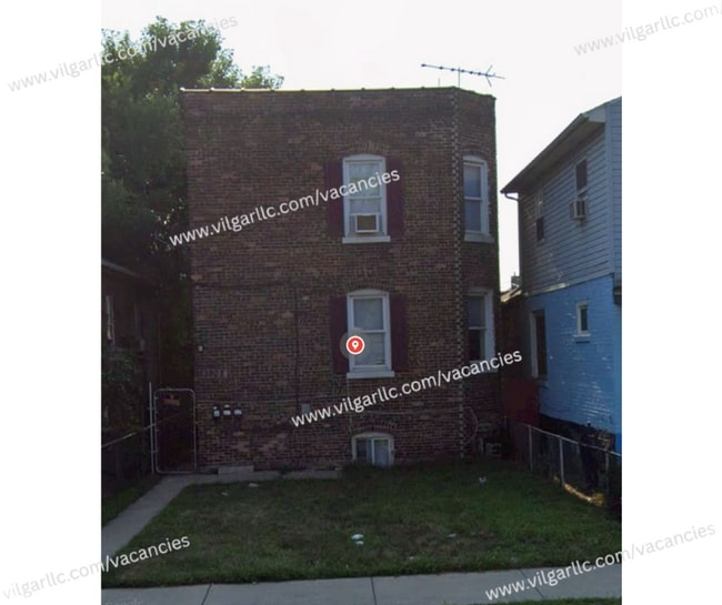 Building Photo - 3808 Parrish Ave Unit Garden level