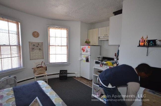 Photo - 28 S Huntington Ave Unit 101