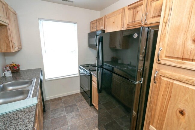 Photo - Bridge Street North