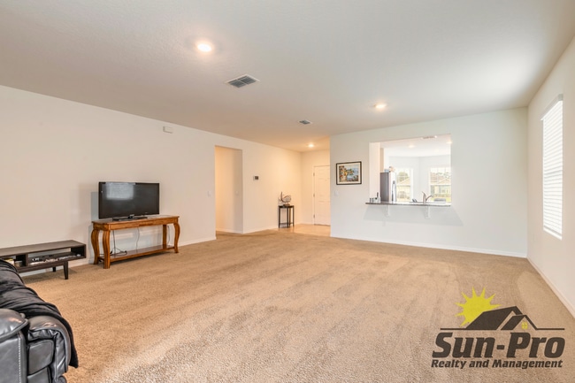 Photo - 2007 Glenbrooke Rd.