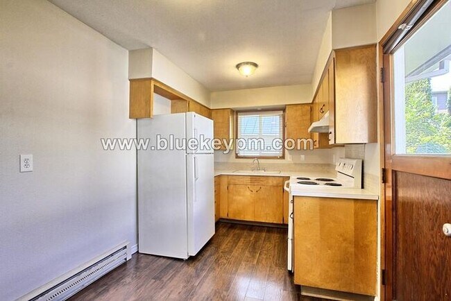 Photo - 1 Bed, 1 Bath Apartment with Yard and 1 Ca...