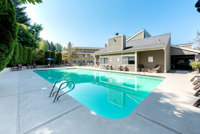 Townhomes with a View For Rent in Clackamas, OR | ForRent.com