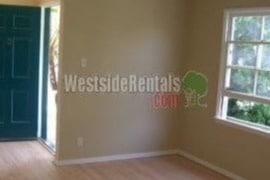 living area - 1347 Oak St Unit 1347