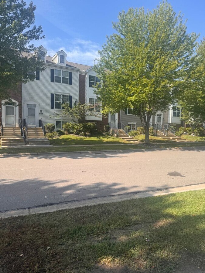 Photo - 13922 Ironstone Terrace NW