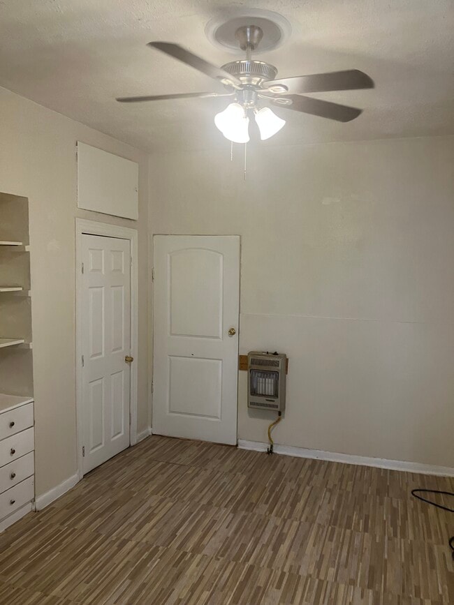 dormitorio 1 - 2363 N Robertson St Unidad 2363