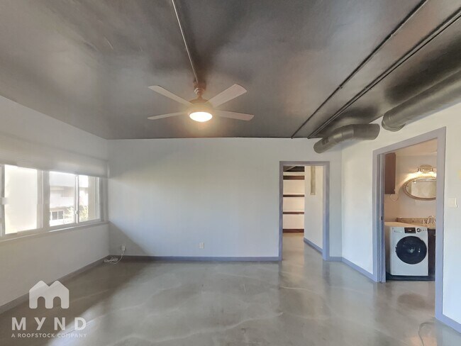 Photo - 349 E Thomas Rd Unidad E505