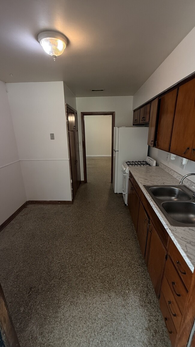 Photo - 932 NE 6th Ave