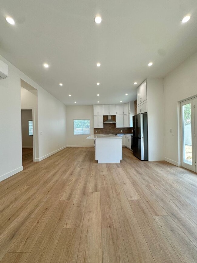 Photo - 1135 Scofield Dr Unidad 1135-A