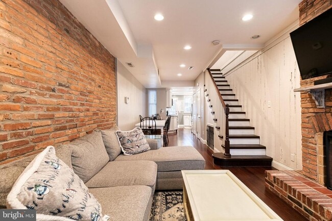 Photo - Welcome to this 2bd 1.5bth GEM of a home in sought after Locust Point!