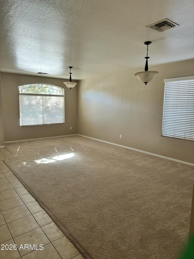 Photo - 10520 W Magnolia St