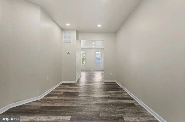 Photo - 3030 Windsor Ave