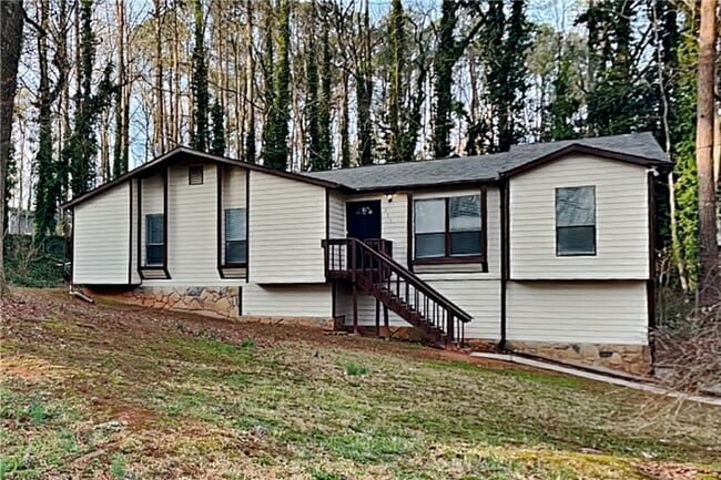 Building Photo - 355 Ridgemont Dr