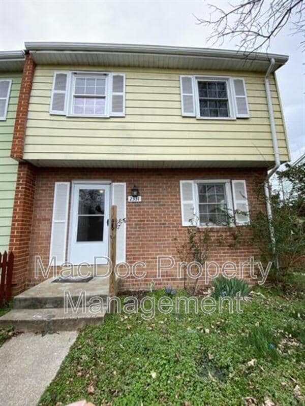 Photo - 2331 McClellan Ct