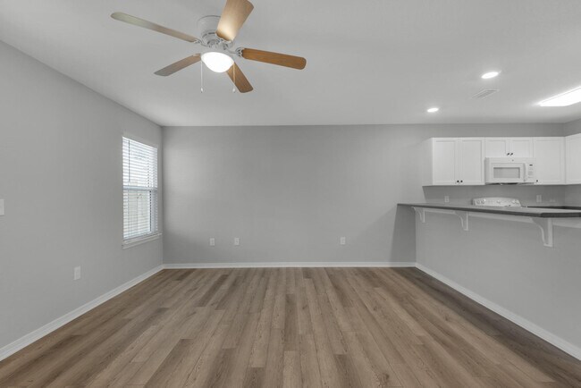 Photo - 2259 Whitman Ln