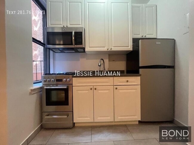 Photo - 218 W 10th St Unit 2GG