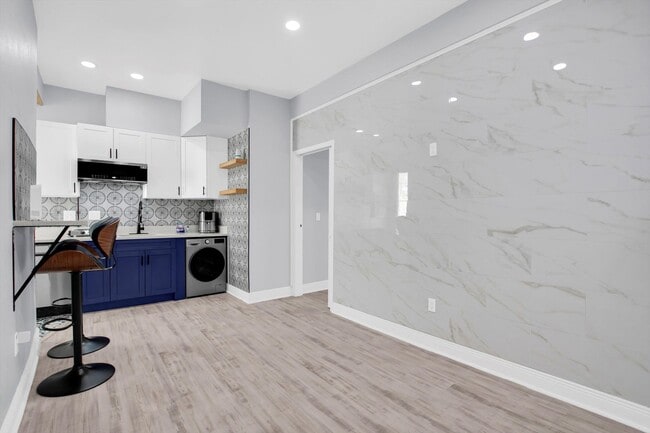 Photo - Modern, Stylish 1-Bed, 1-Bath Apartment - Electric, Water, Grounds Care, and Pest Control all Inc... Unidad LWR-A