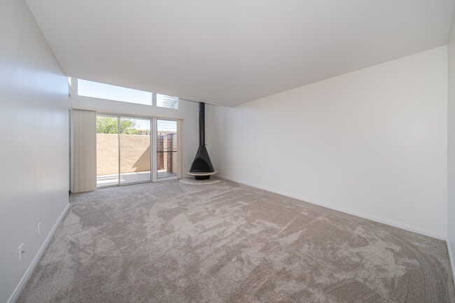 Sala de estar/Chimenea - Elizabethan Townhouse