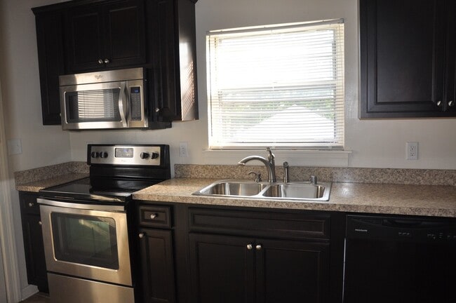 Photo - Now Pre-Leasing for Fall Semester 2026