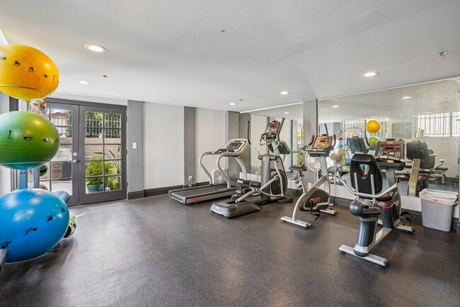 Photo - Camarillo Sunshine Apartments