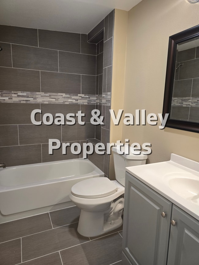 Photo - 319 Maple Ave Unidad 319 Maple #2