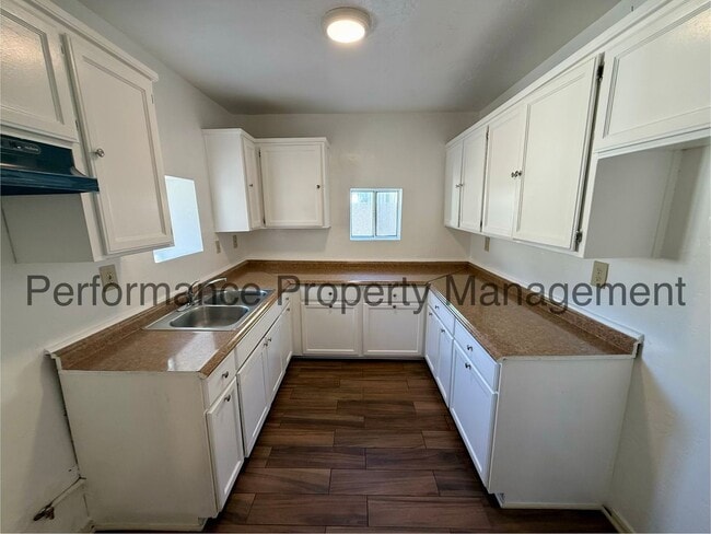 Photo - 720 Woodrow Ave Unit House