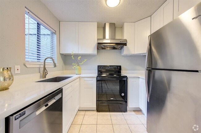 Building Photo - 1620 Good Day Dr Rental