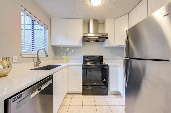 Photo - 1620 Good Day Dr Condo