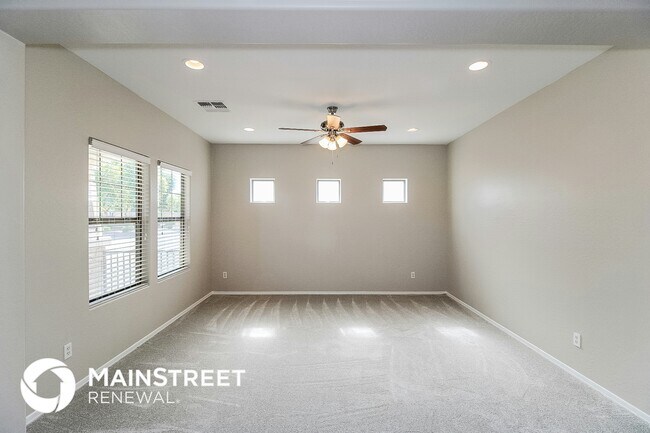 Photo - 8738 S 57th Dr