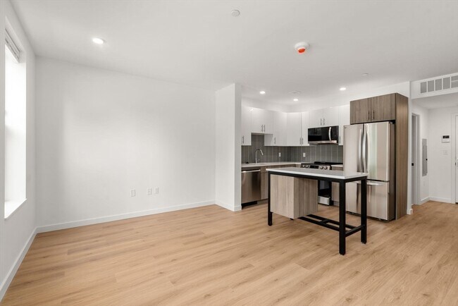 Building Photo - 34 Centre St Unit 508 Rental