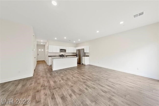 Building Photo - 12747 Epperly St