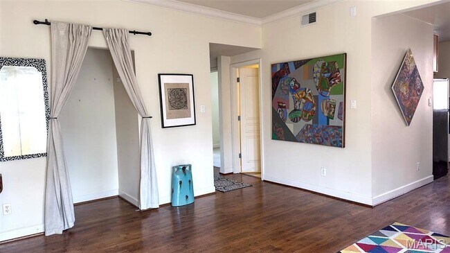 Photo - 5677 Waterman Blvd Unit 32