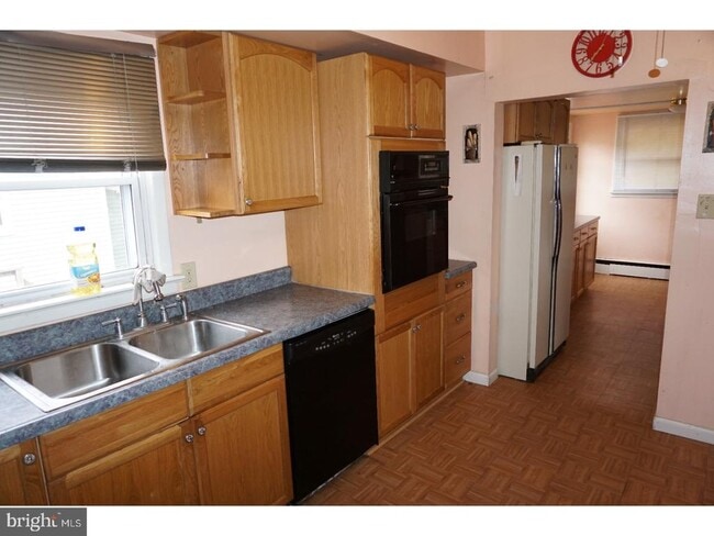 Photo - 305 Monument Ave