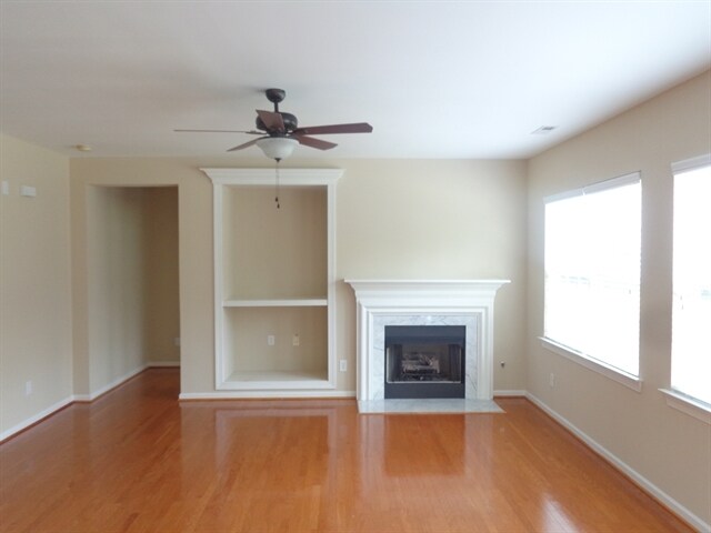 Photo - 6108 The Meadows Ln