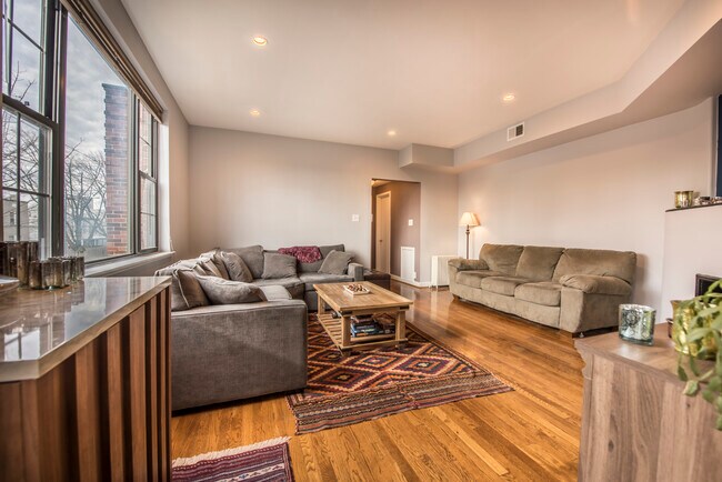 Living Room2 - 433 Longfellow St. NW Unit 2